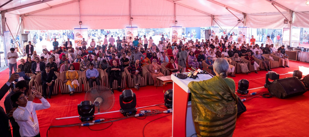 Festival crowd at Banglar Bhoj 2025